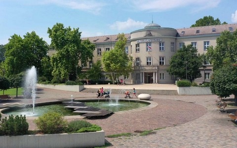 Nincs menekvs: kszlhet az talaktsra a Dunajvrosi Egyetem is