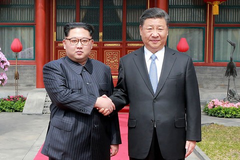 Kim Dzsongun hat v utn ellpett szak-Korebl