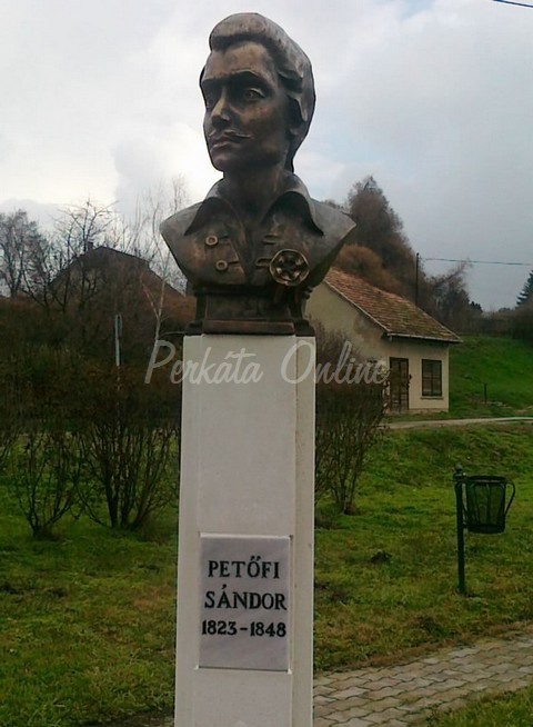 Petfi Sndor mellszobor Perkta (fot: Kyrylyuk Alla)